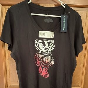Fanatics UW Wisconsin Badger tshirt NWT